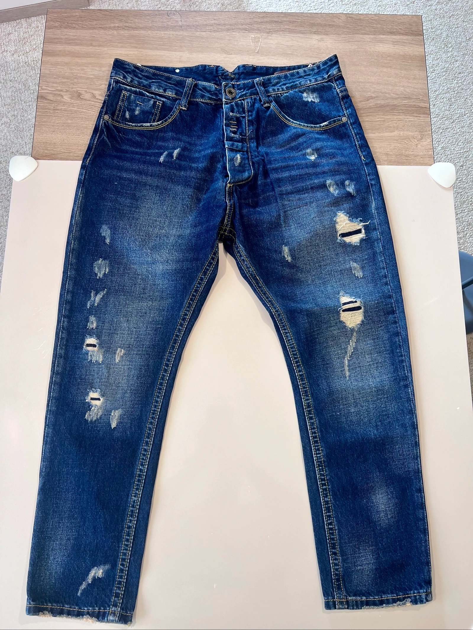 Jean homme YT Jeans bleu brut effet détruit / déchiré - Taille W34 / EUR 48